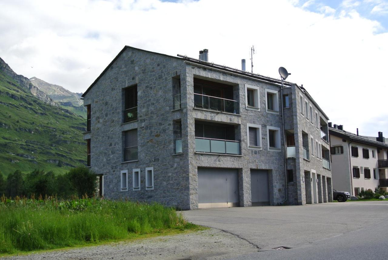 Chesa La Montanella - Ferienwohnung, Maloja Εξωτερικό φωτογραφία